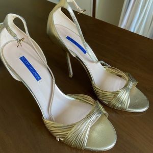 Stuart Weitzman.   Size 42.  Gold heel never worn.